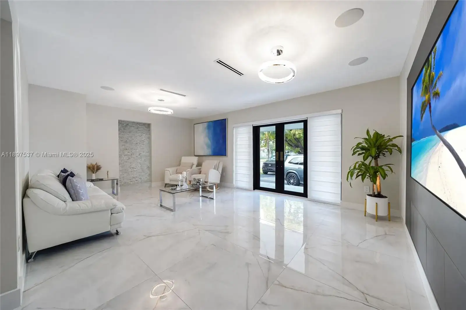 1851 NW 32nd Ave, Miami FL 33125 photo 3