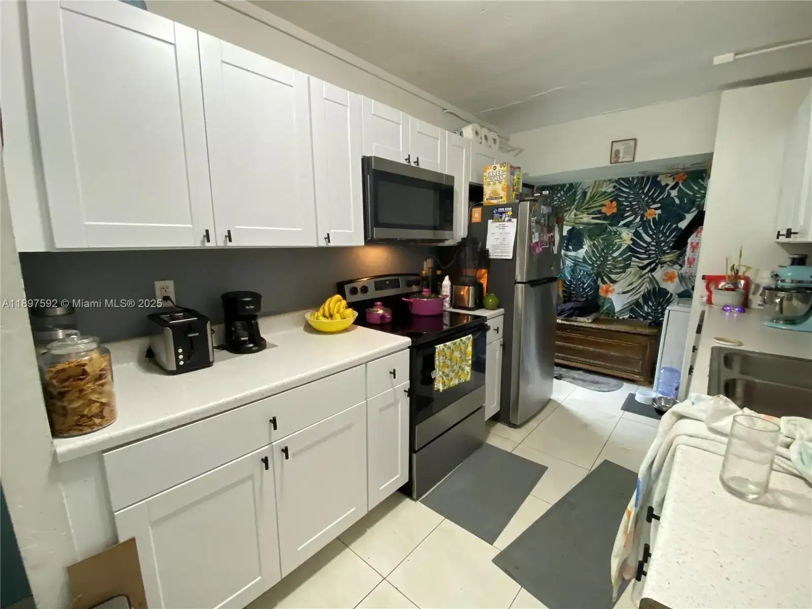 1121 NE 214th St, Miami FL 33179 photo 5
