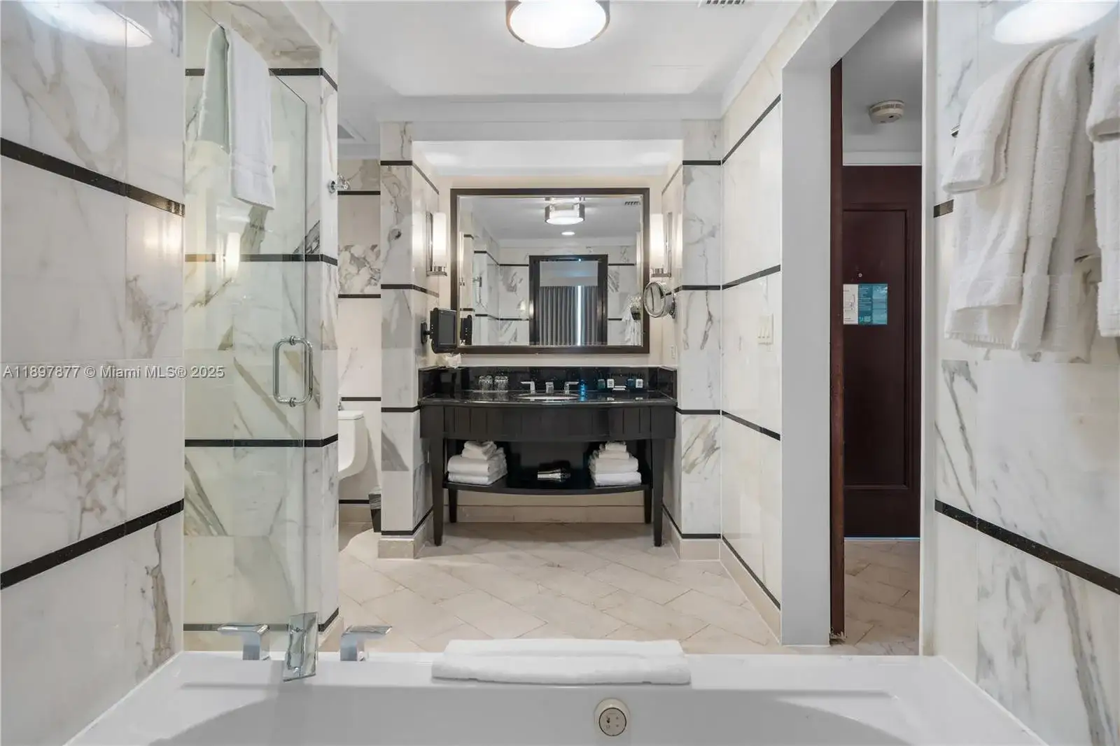 4391 Collins Ave # 1403, Miami Beach FL 33140 photo 5