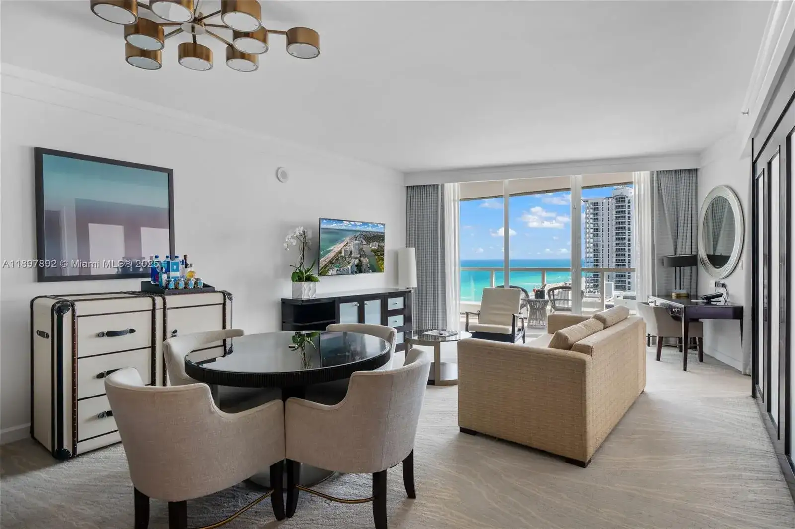 4391 Collins Ave # 1619, Miami Beach FL 33140 photo 2