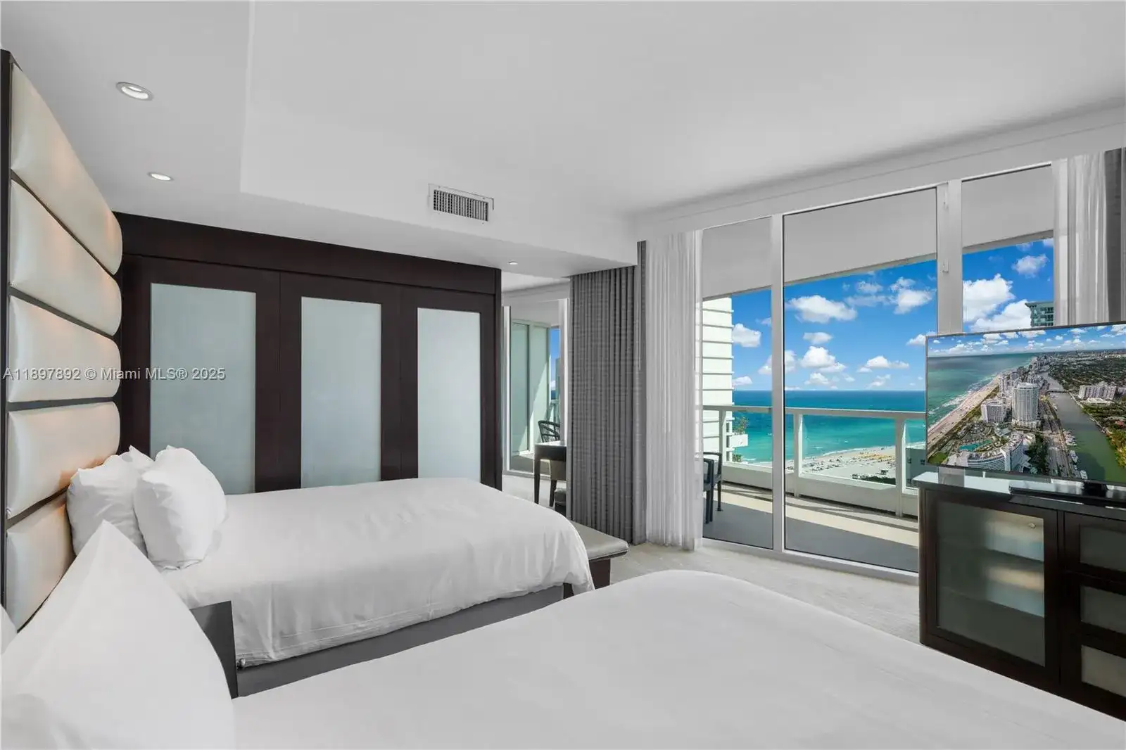 4391 Collins Ave # 1619, Miami Beach FL 33140 photo 4