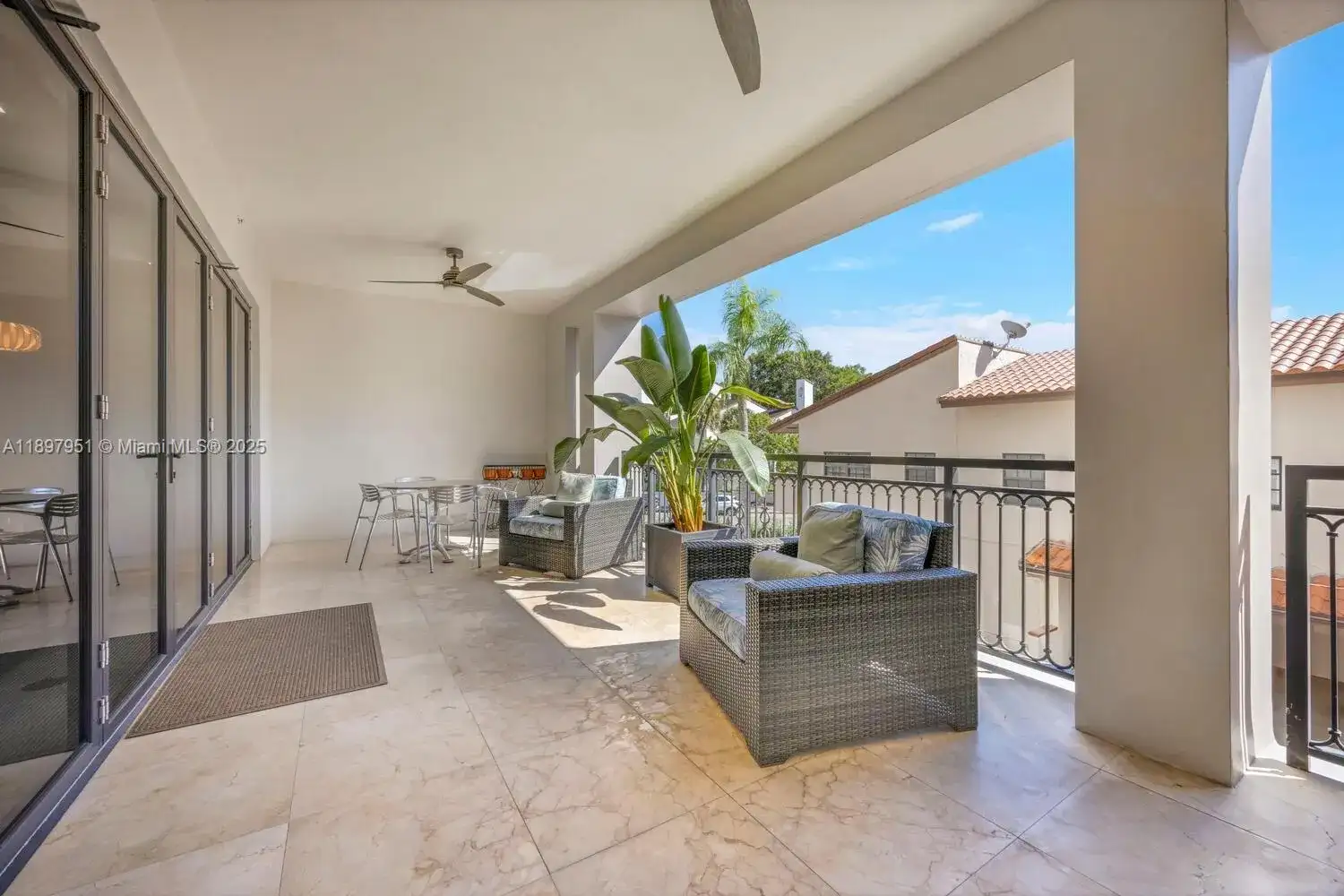 718 Valencia Ave # 207, Coral Gables FL 33134 photo 4