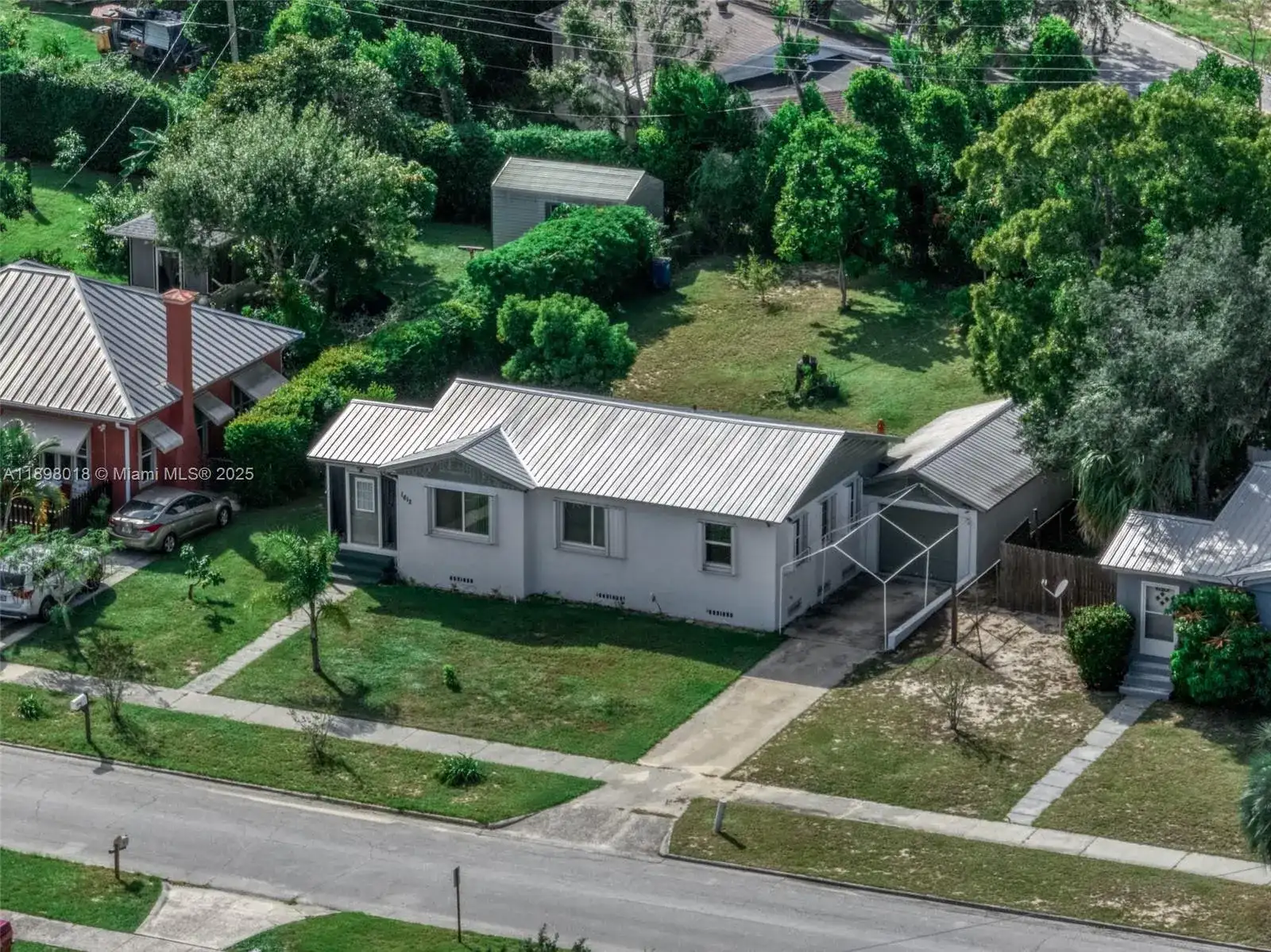 1612 Hitakee Ave, Sebring FL 33870 photo 2
