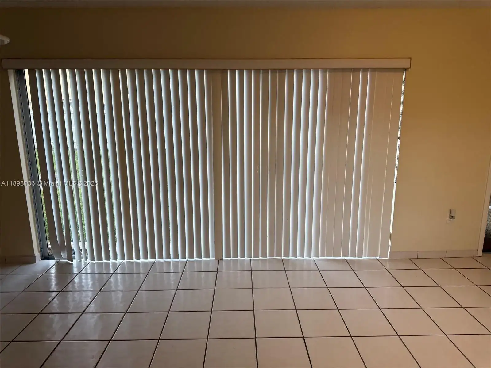 14450 SW 95th Ter, Miami FL 33186 photo 4