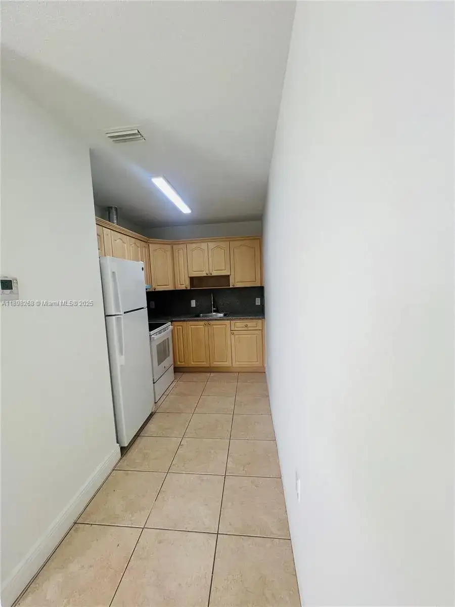 2185 NW 16th Ter # 16, Miami FL 33125 photo 5