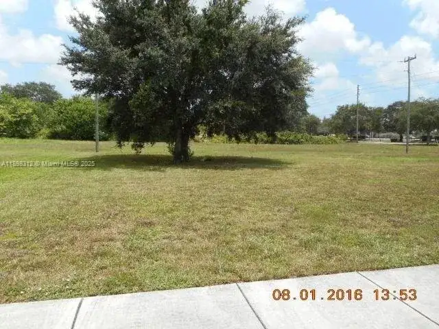 SW 45th St, Davie FL 33314 photo 2