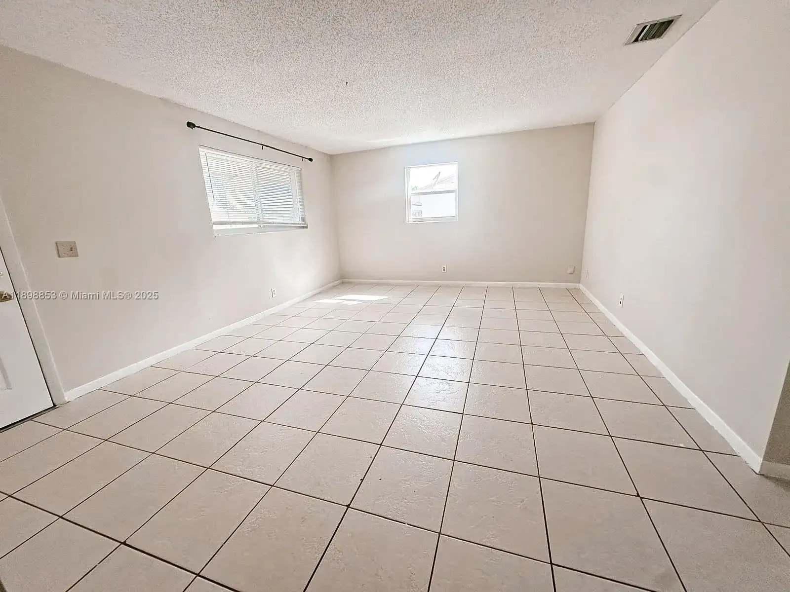 3962 Park Lane # 3962, Palm Springs FL 33406 photo 2