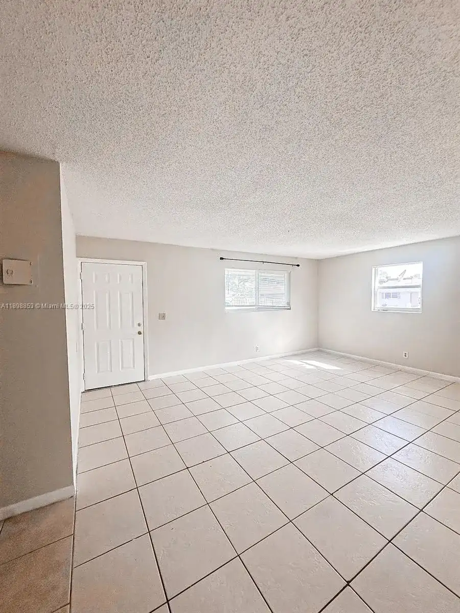 3962 Park Lane # 3962, Palm Springs FL 33406 photo 3