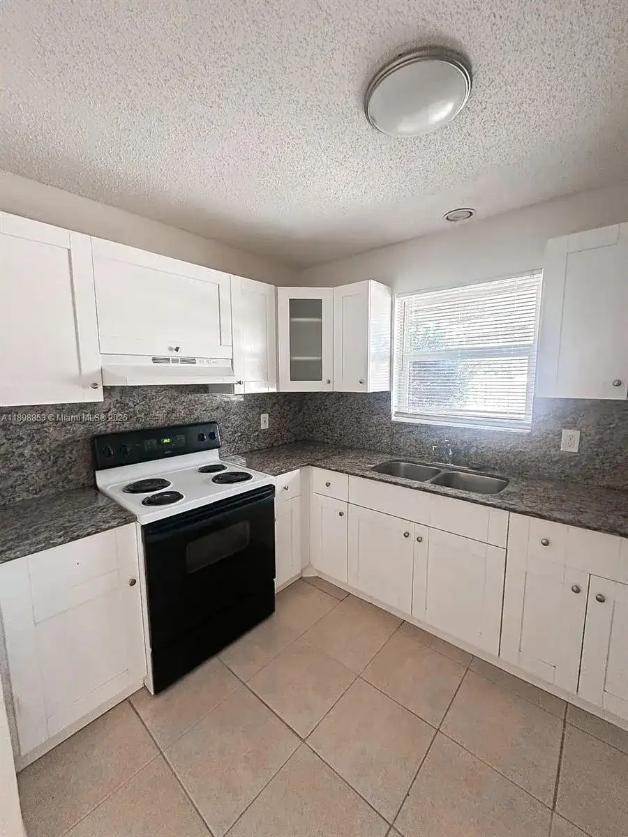 3962 Park Lane # 3962, Palm Springs FL 33406 photo 4