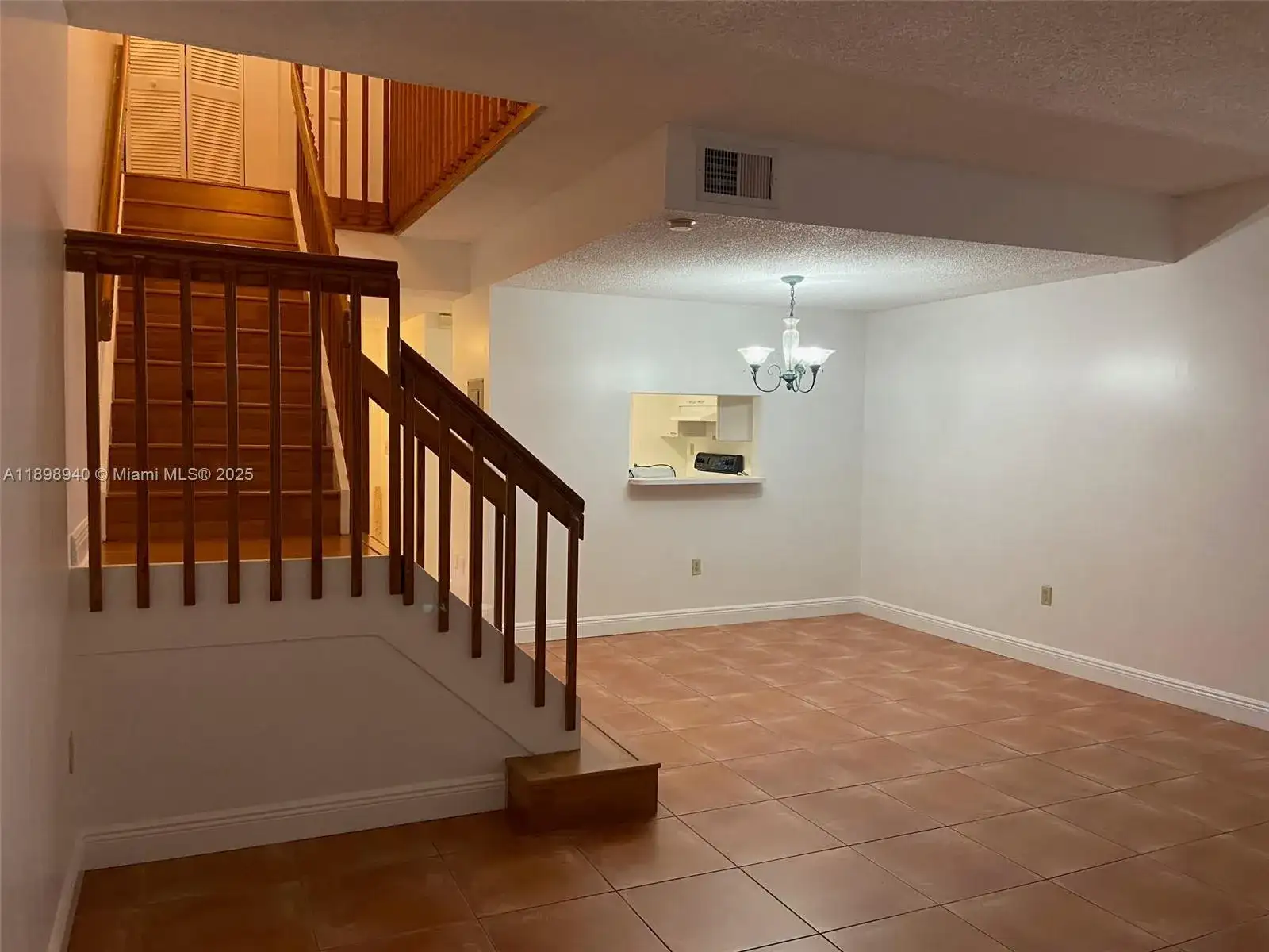 10030 Hammocks Blvd # 3, Miami FL 33196 photo 3