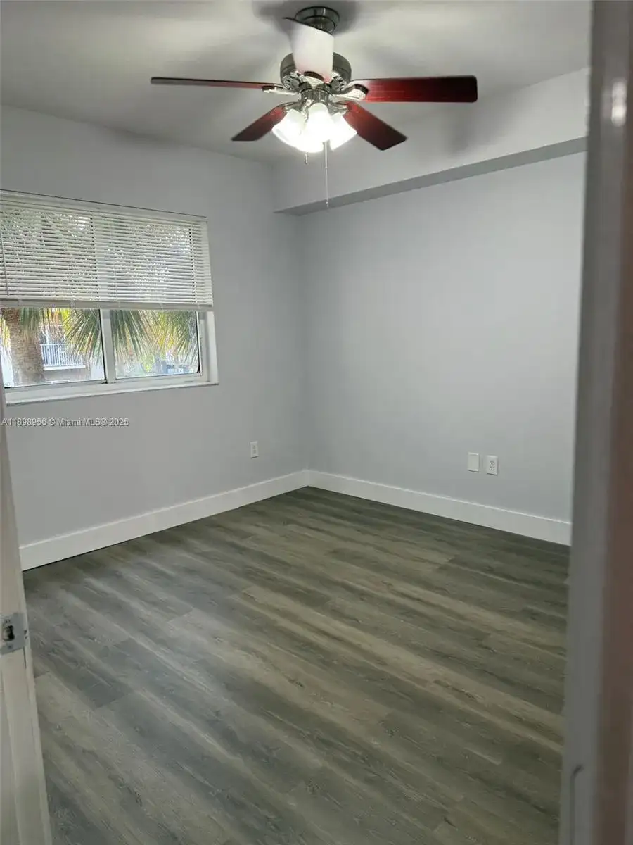 11040 SW 196th St # 211, Cutler Bay FL 33157 photo 3