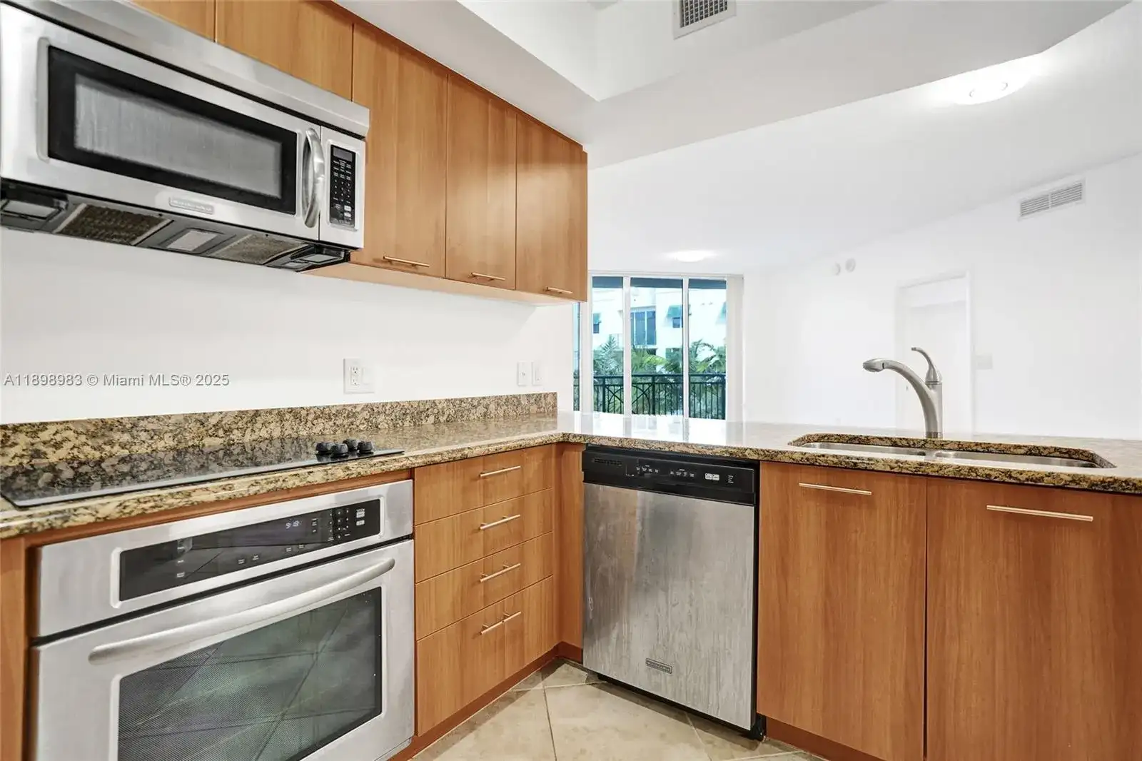 510 NW 84th Ave # 518, Plantation FL 33324 photo 4