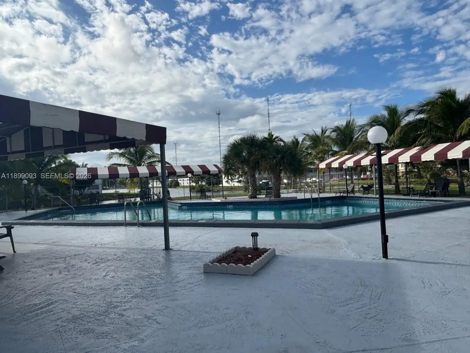 20320 NE 2nd Ave # 7, Miami Gardens FL 33179 photo 2