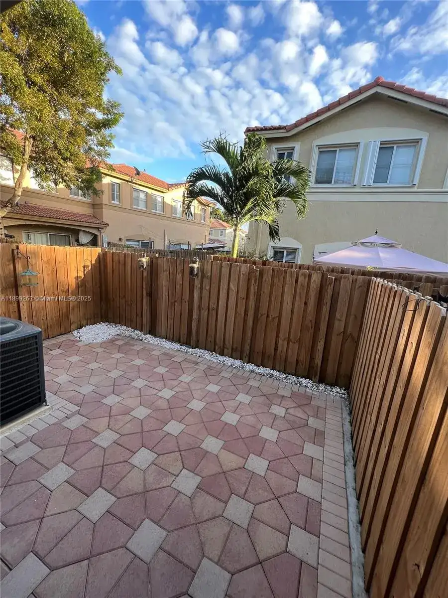 10776 NW 84th Ln # 30, Doral FL 33178 photo 4