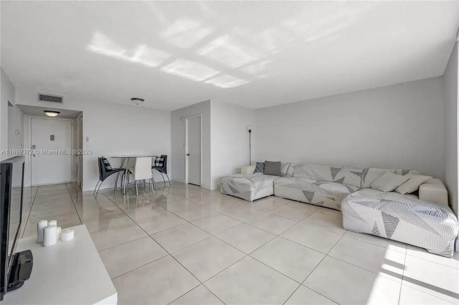 2750 NE 183rd St # 804, Aventura FL 33160 photo 4