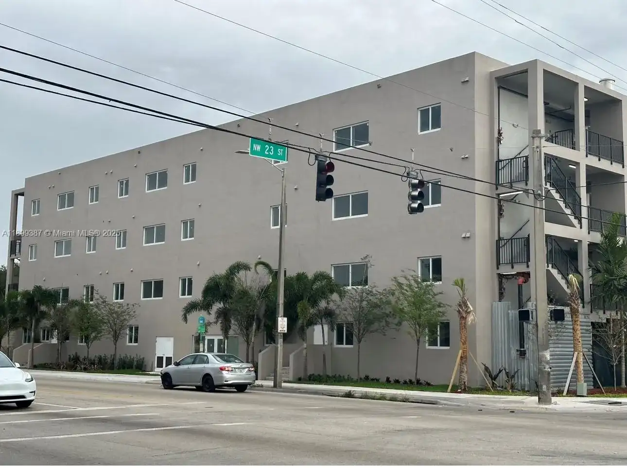 2311 NW 22nd Ave # 401, Miami FL 33142 photo 2