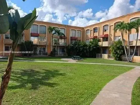 18111 NW 68th Ave # F203, Hialeah FL 33015 photo 4