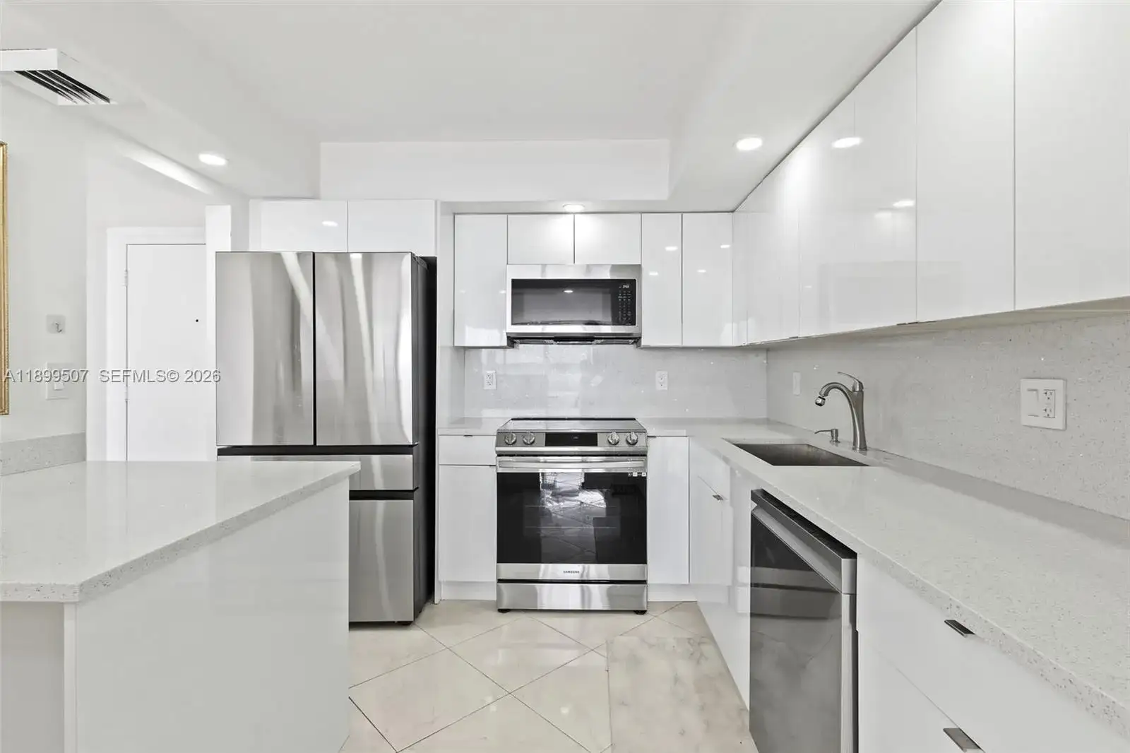 18021 Biscayne Blvd # 1003, Aventura FL 33160 photo 3