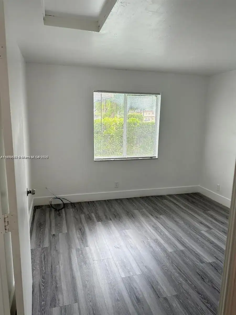 6921 Pembroke Rd # 6921, Pembroke Pines FL 33023 photo 3