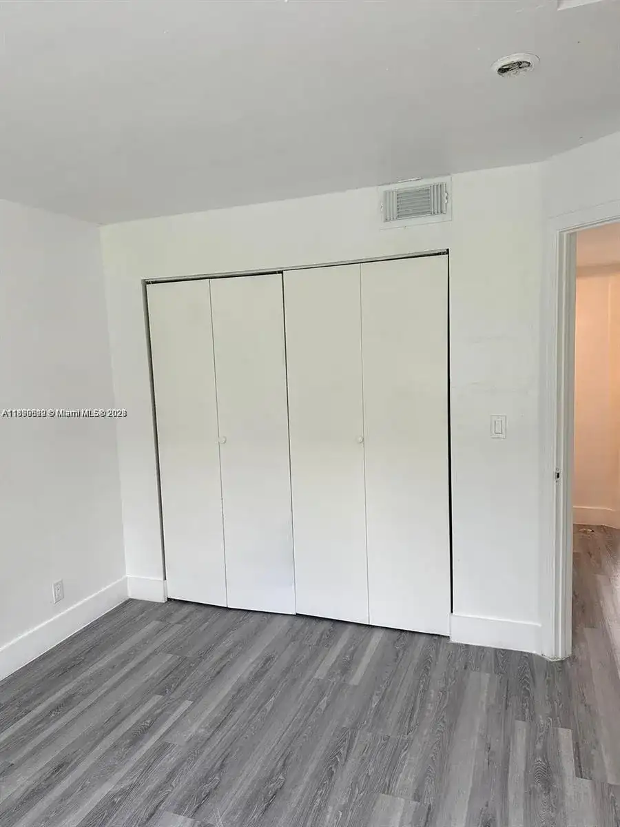 6921 Pembroke Rd # 6921, Pembroke Pines FL 33023 photo 4