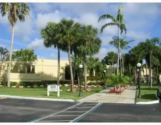 8075 SW 107th Ave # 305, Miami FL 33173 photo 5