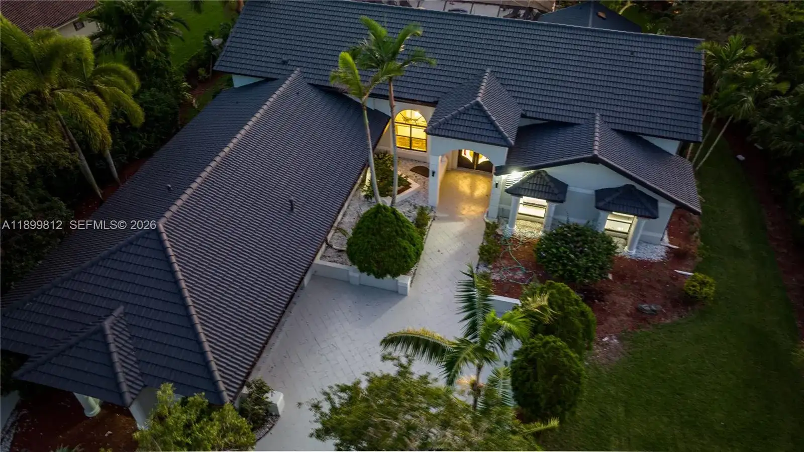 1361 NW 116th Ave, Plantation FL 33323 photo 3