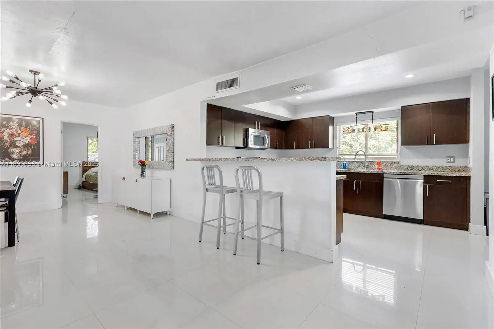 12660 Griffing Blvd, North Miami FL 33161 photo 4