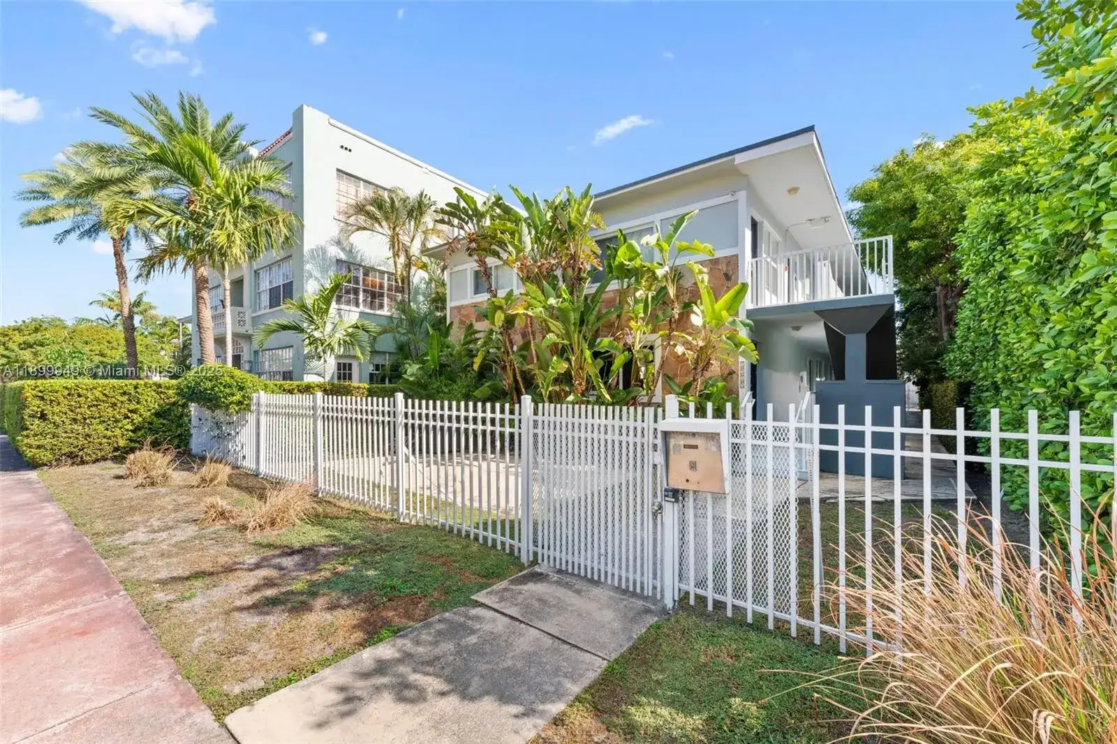 1515 WEST AVE # 9, Miami Beach FL 33139 photo 2