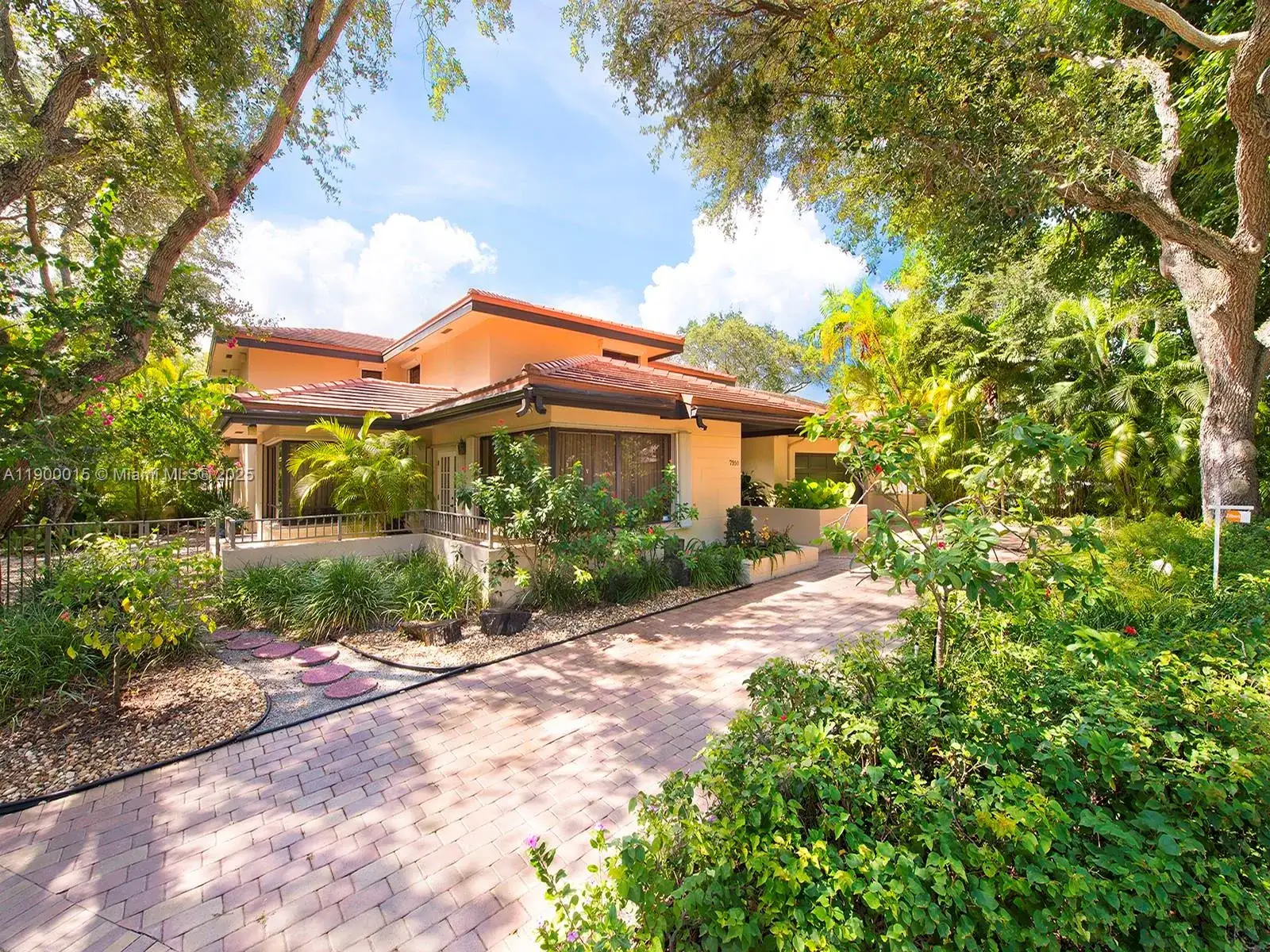 7950 Old Cutler Rd, Coral Gables FL 33143 photo 2