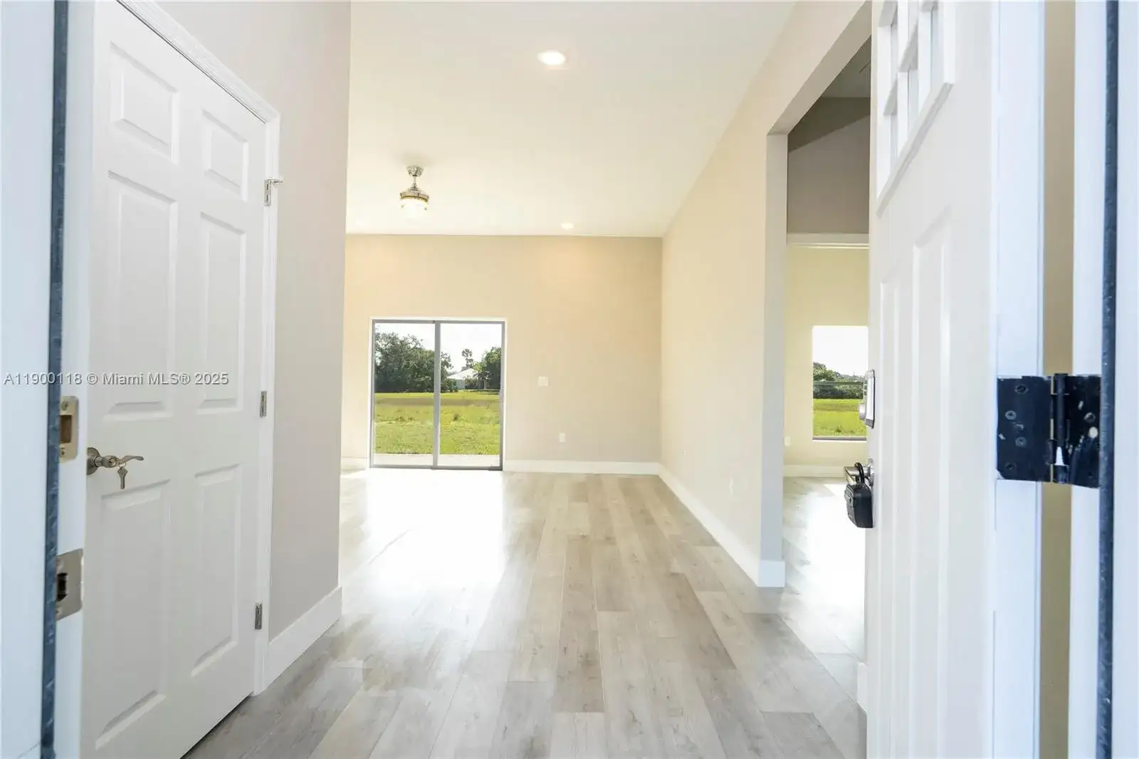 7916 GRANADA ROAD, Sebring FL 33876 photo 2
