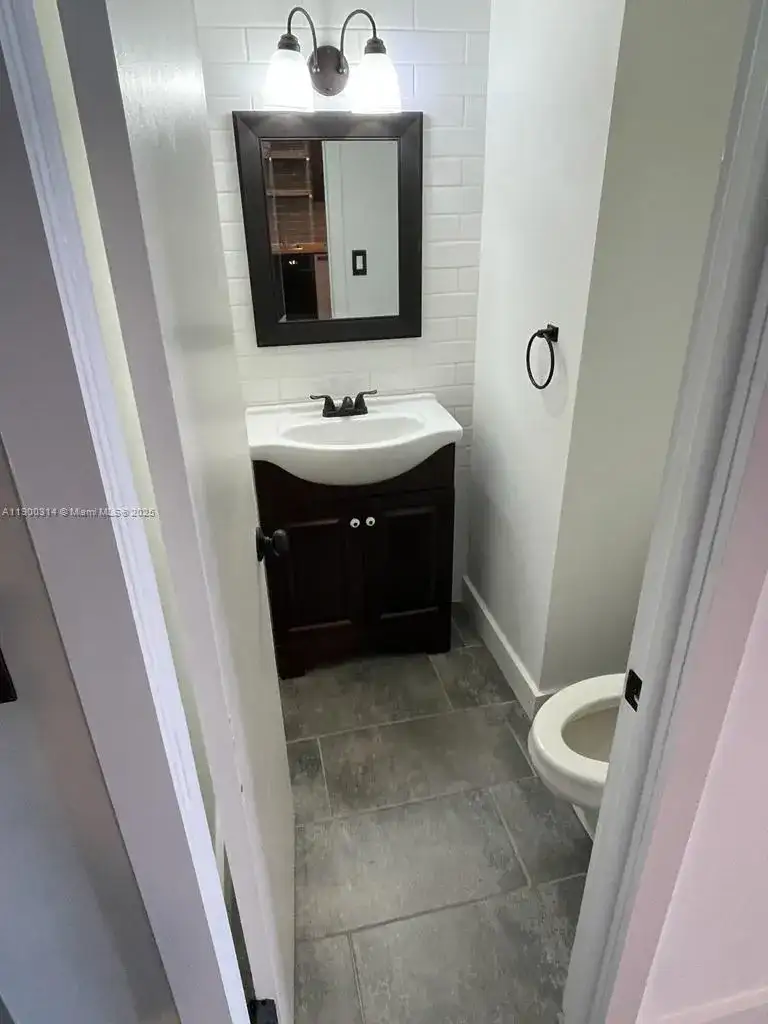 18151 NE 31st Ct # 1810, Aventura FL 33160 photo 2