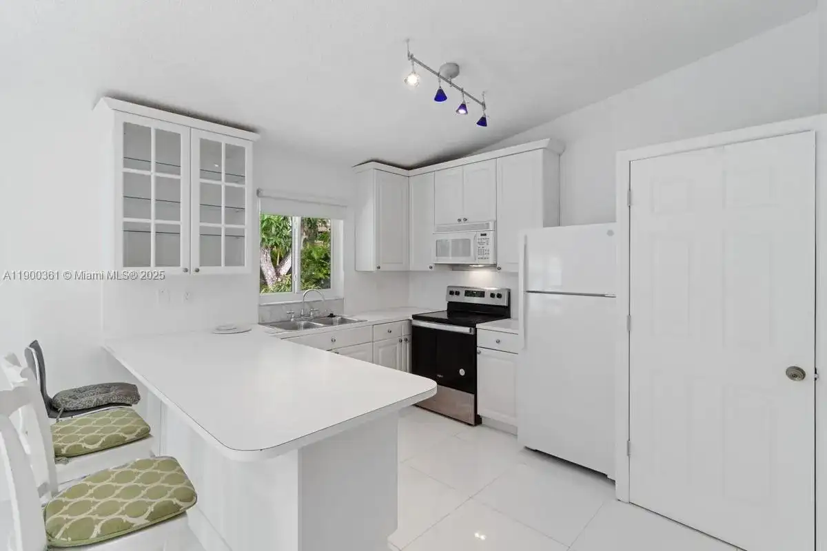 9617 SW 144th Pl, Miami FL 33186 photo 3