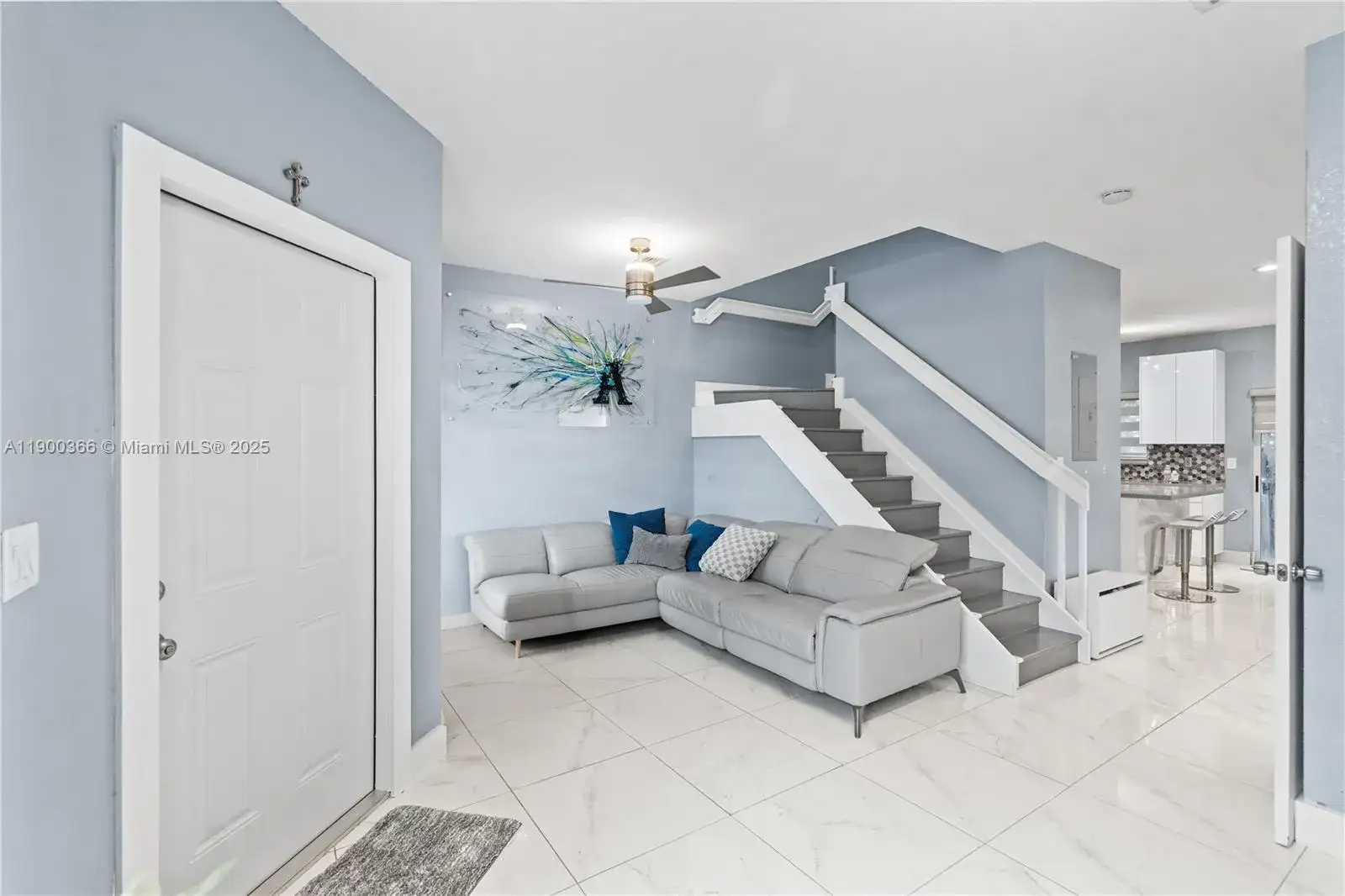 1621 SE 30th St, Homestead FL 33035 photo 3