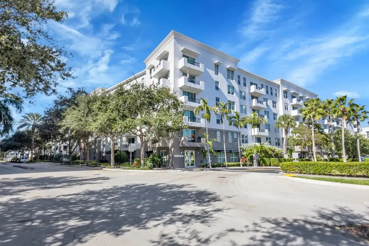2421 NE 65th St # 211, Fort Lauderdale FL 33308 photo 2