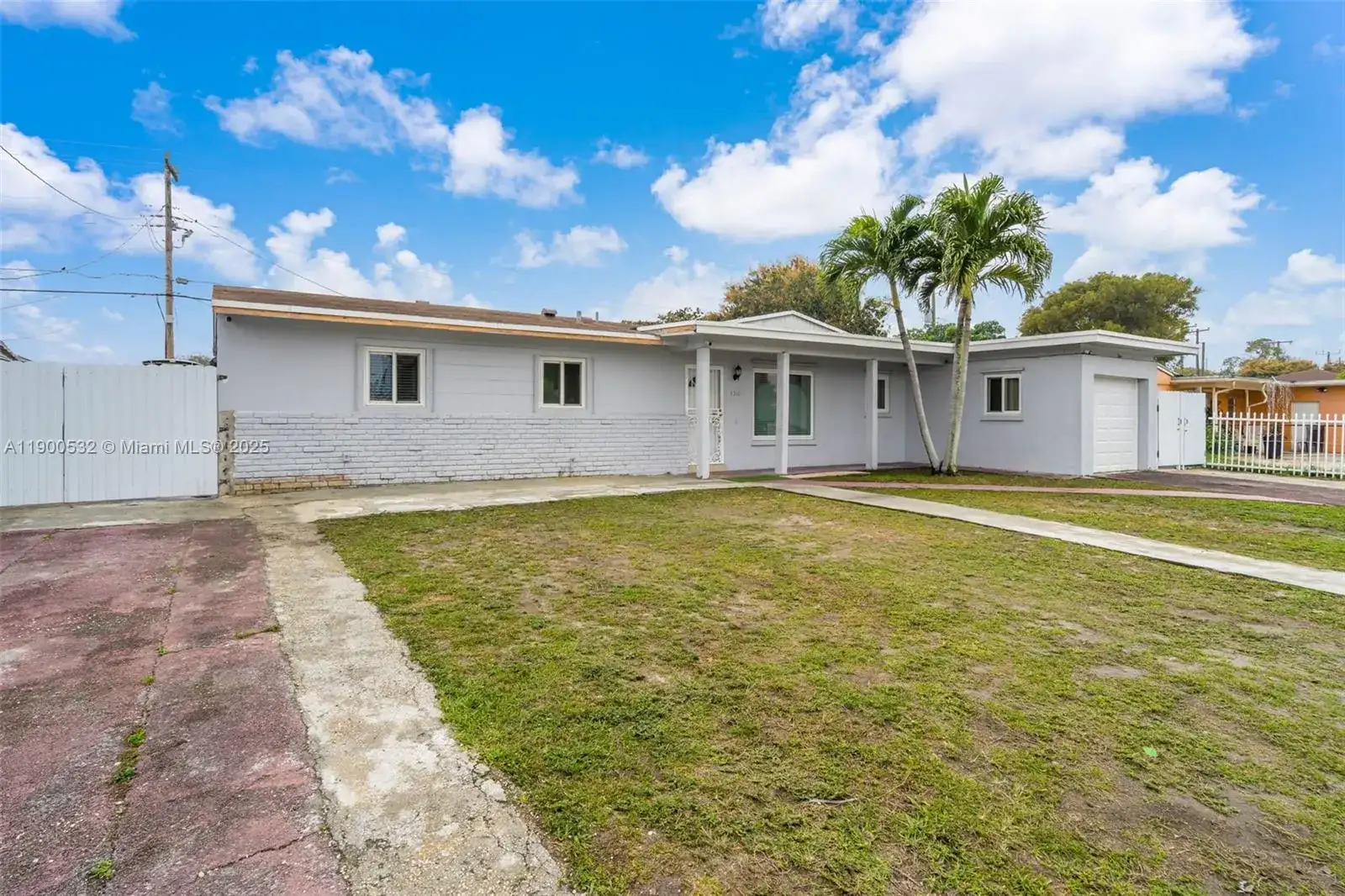 4510 NW 168th Terr, Miami Gardens FL 33055 photo 2