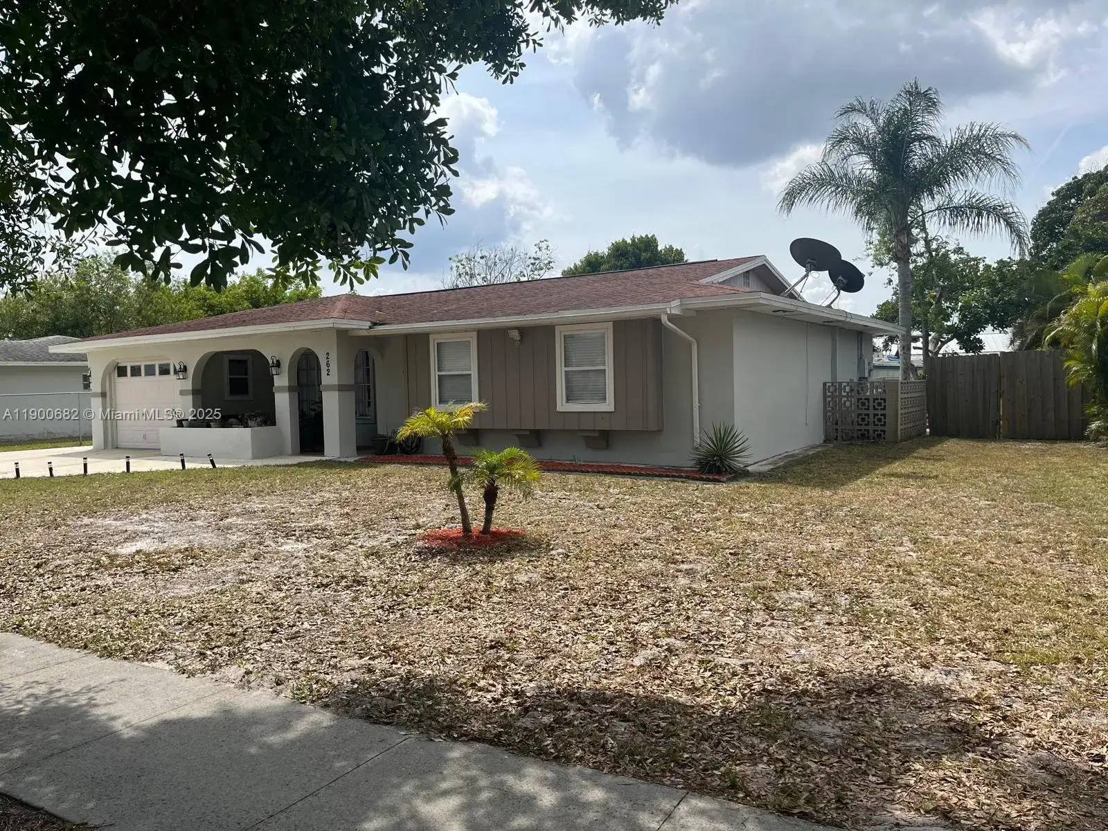 262 NE Floresta Dr, Port St. Lucie FL 34983 photo 3
