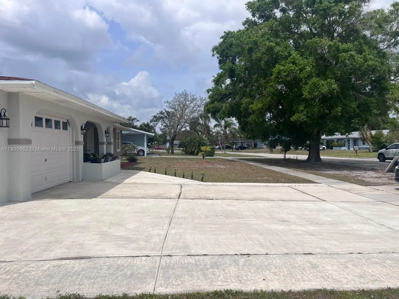 262 NE Floresta Dr, Port St. Lucie FL 34983 photo 4