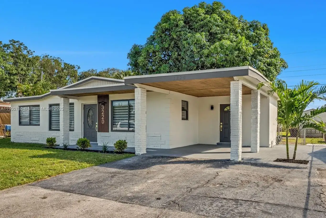 3220 NW 16th St, Lauderhill FL 33311 photo 2