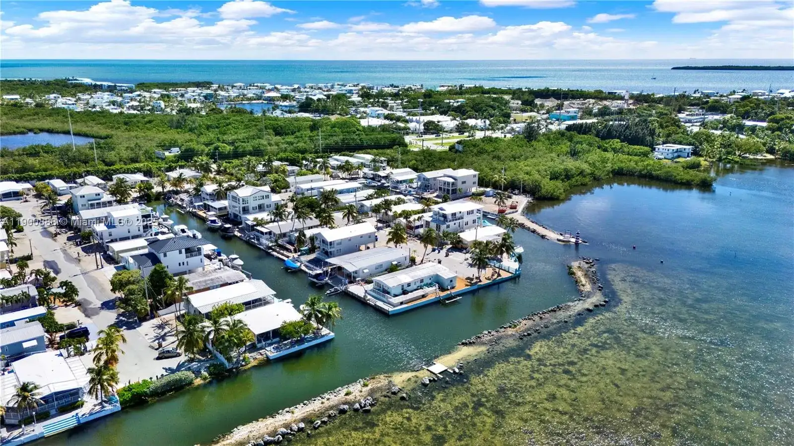 124 Valjean Ln, Tavernier FL 33070 photo 2