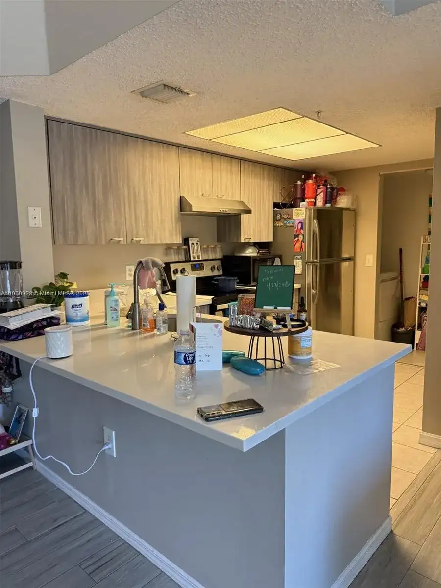 5015 Wiles Rd # 207, Coconut Creek FL 33073 photo 3