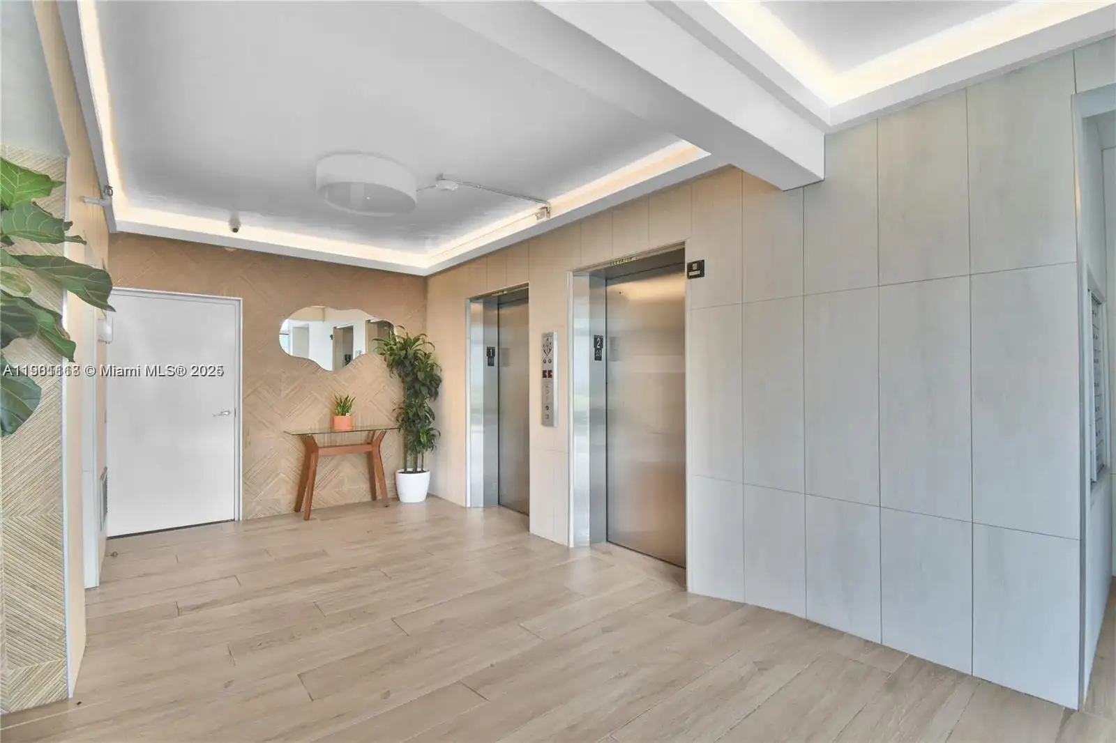1331 Lincoln Rd # 804, Miami Beach FL 33139 photo 3