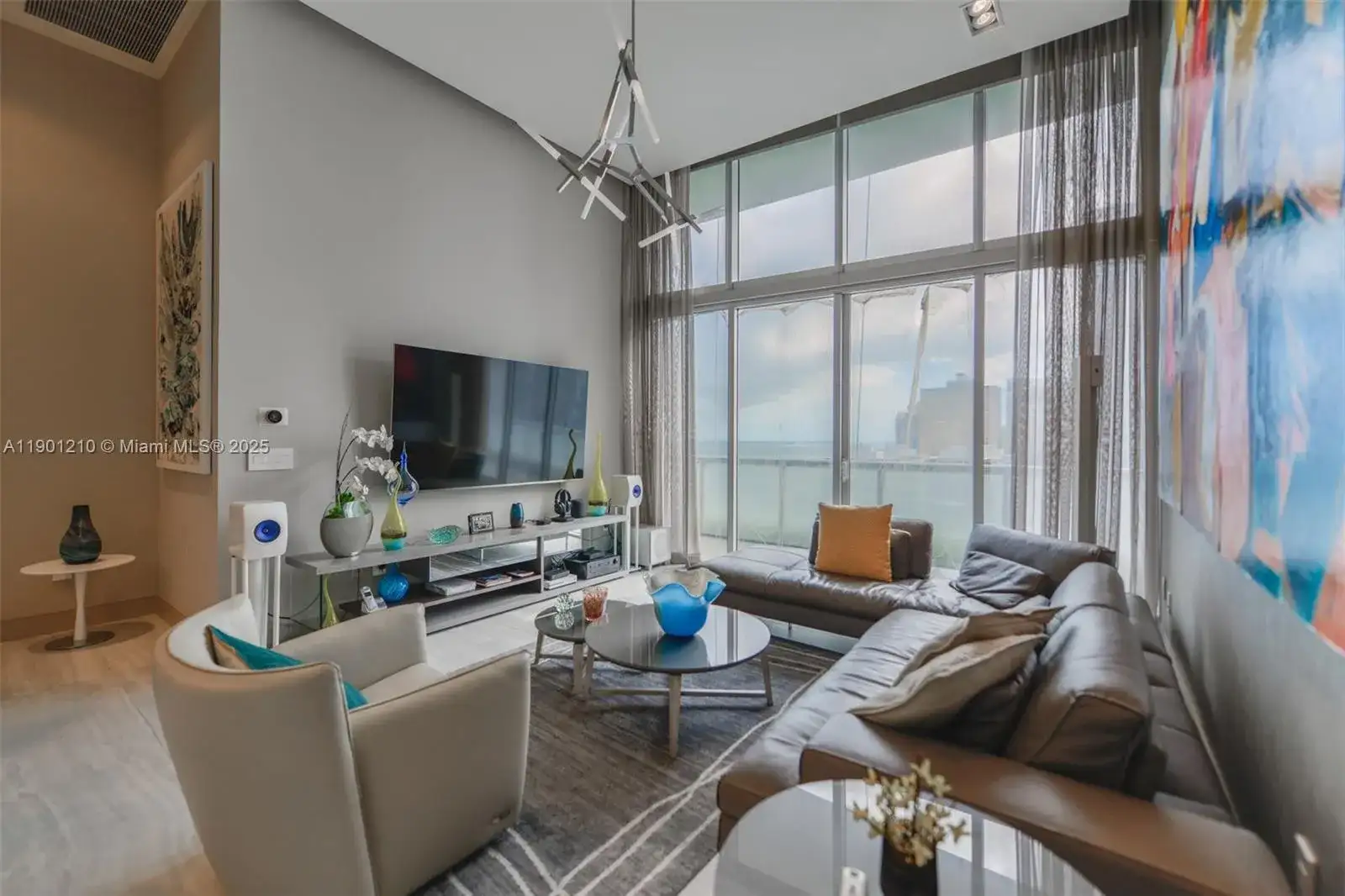 495 Brickell Ave # 2211, Miami FL 33131 photo 2