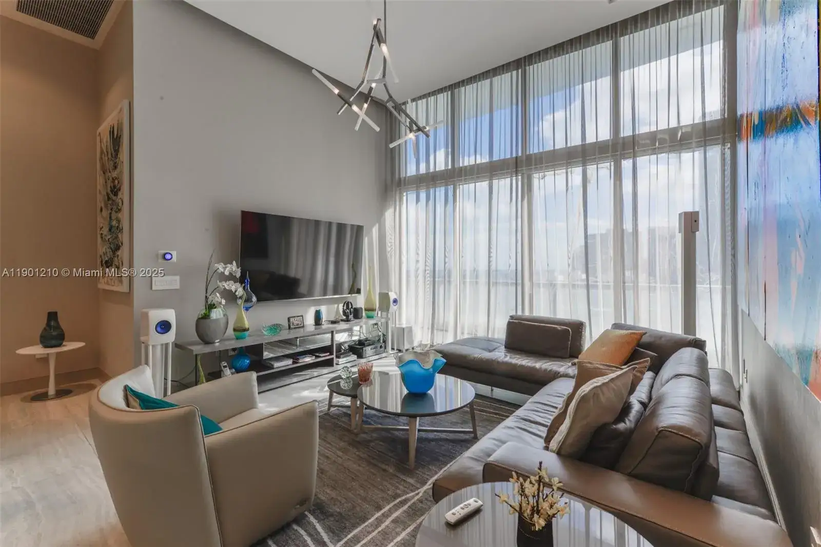 495 Brickell Ave # 2211, Miami FL 33131 photo 5