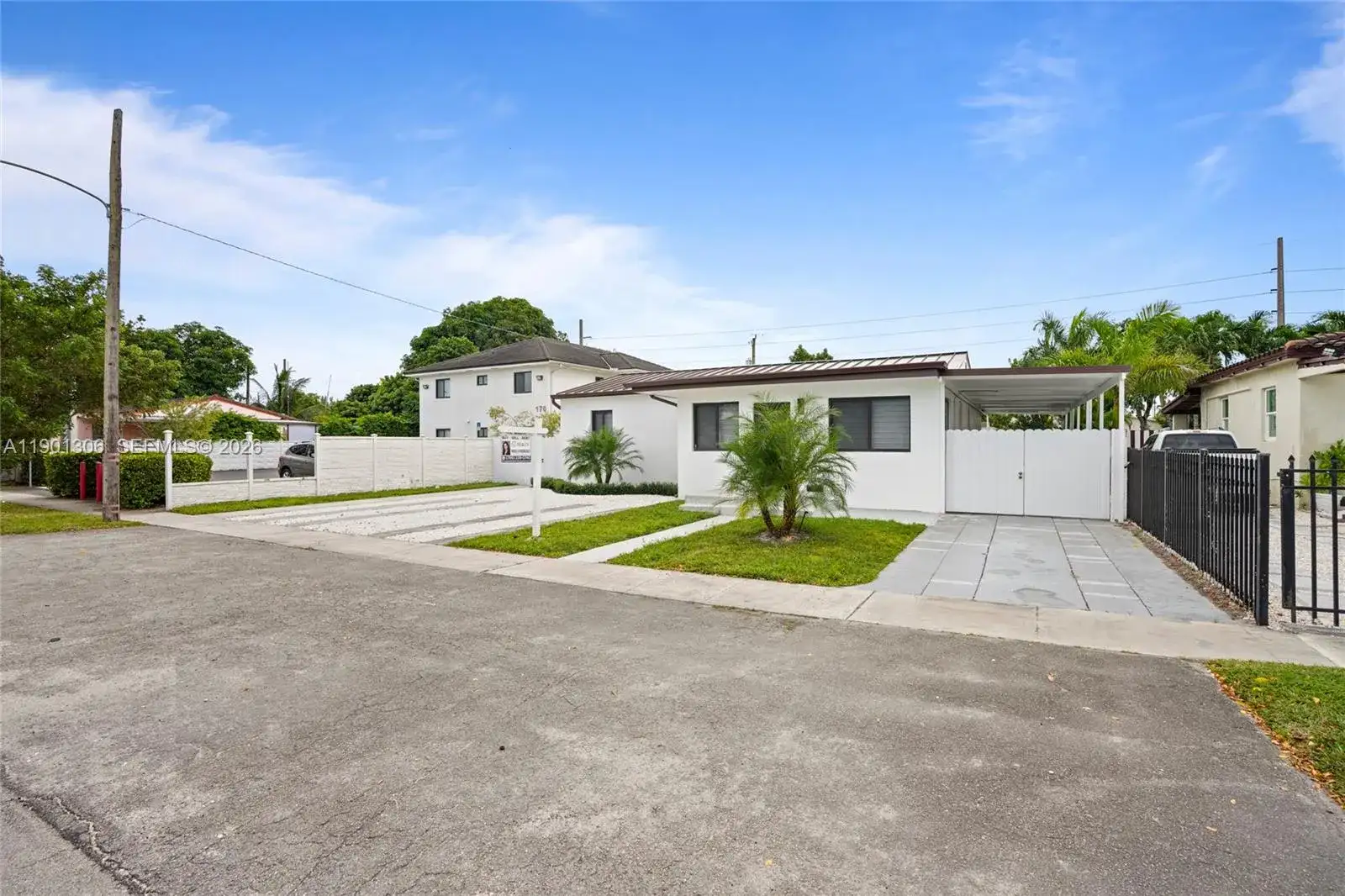 160 E 34th St, Hialeah FL 33013 photo 3