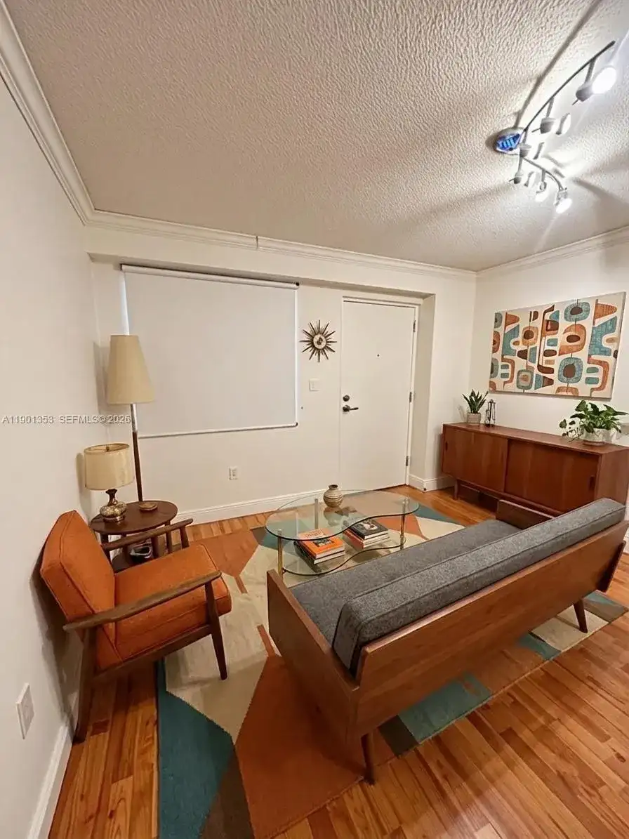 199 SW 12th Ave # B, Miami FL 33130 photo 4
