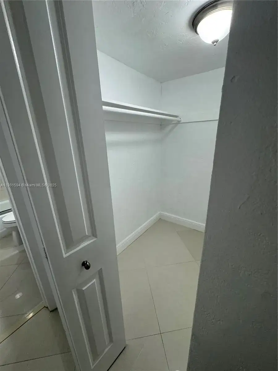 1205 Mariposa Ave # 210, Coral Gables FL 33146 photo 5