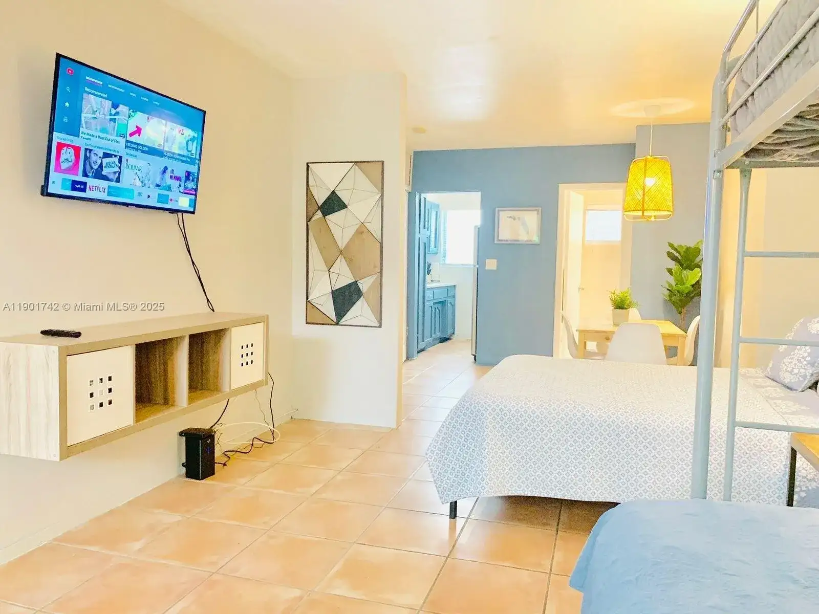 825 Euclid Ave # 3, Miami Beach FL 33139 photo 3