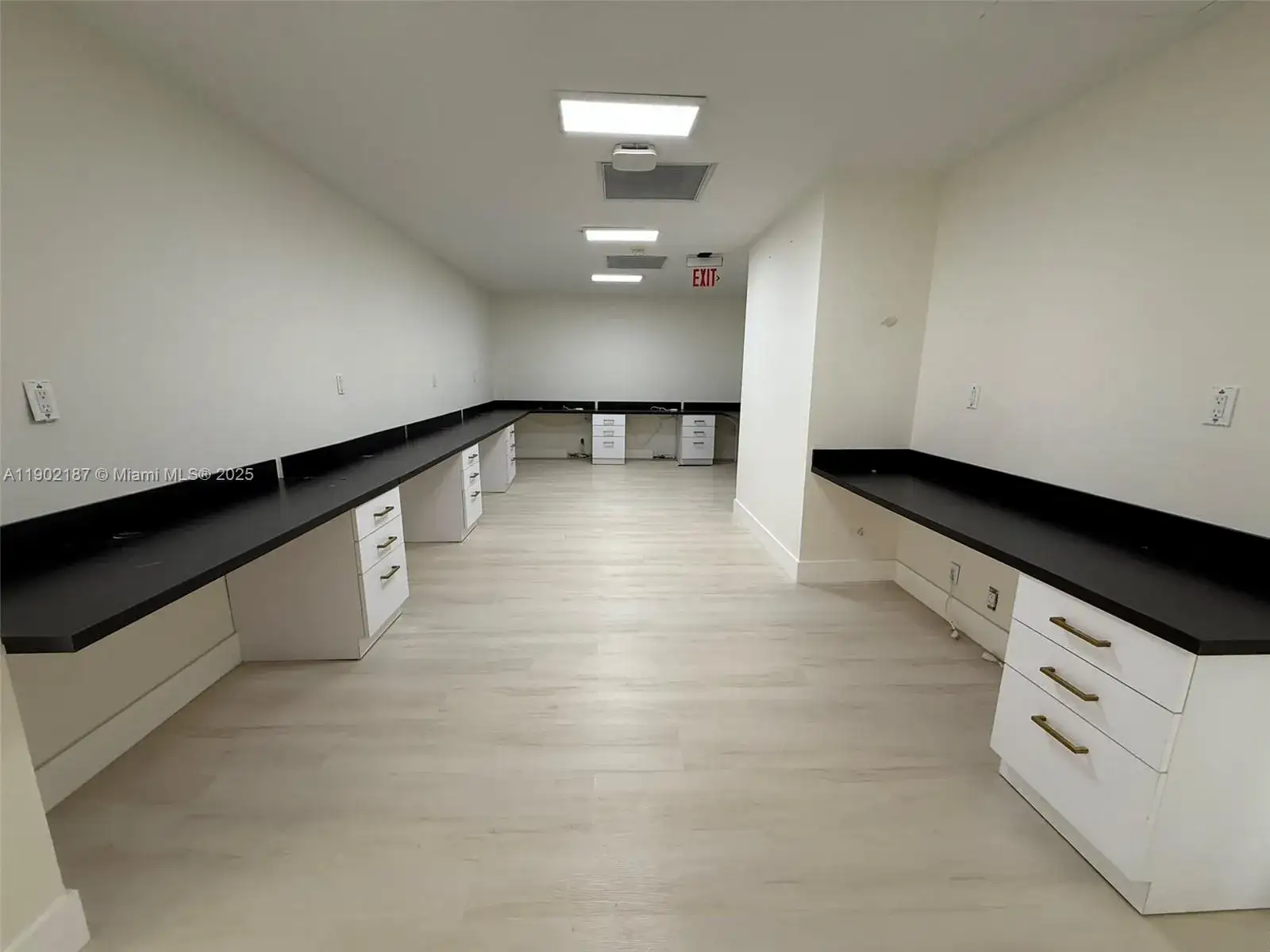 220 Miracle Mile # B221, Coral Gables FL 33134 photo 4