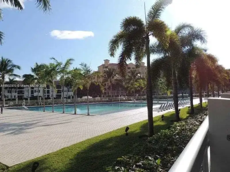 2950 NE 188th St # 309, Aventura FL 33180 photo 3
