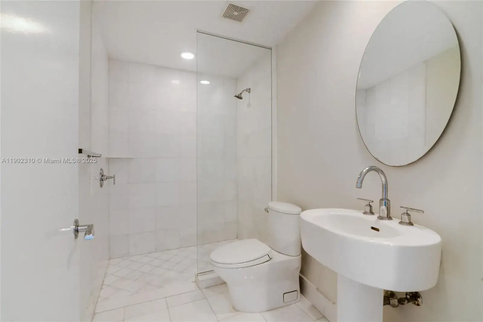 2950 NE 188th St # 309, Aventura FL 33180 photo 5